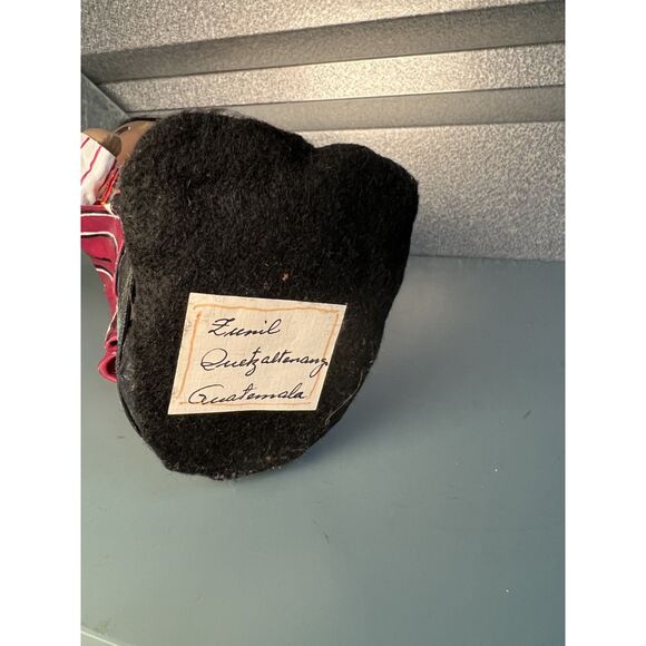 Vintage Guatemalan Mother with Baby Doll – Hand Painted Papier-Mâché & Textile - Picture 6 of 10